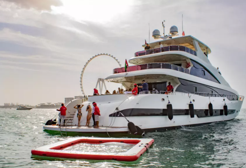 Why Dubai is the Best Place to Buy a Yacht