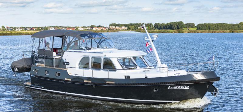 Essential Tips for First-Time Yacht Dwellers – Your Guide to Living on a Yacht
